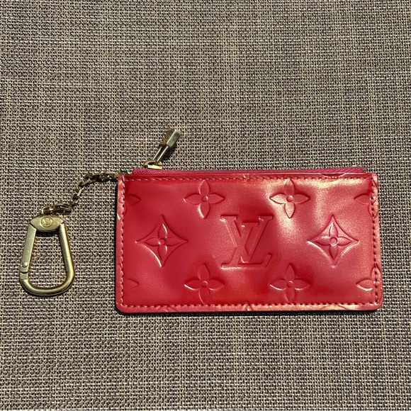 💯% Auth. Louis Vuitton Key Cles Vernis red - Picture 6 of 17